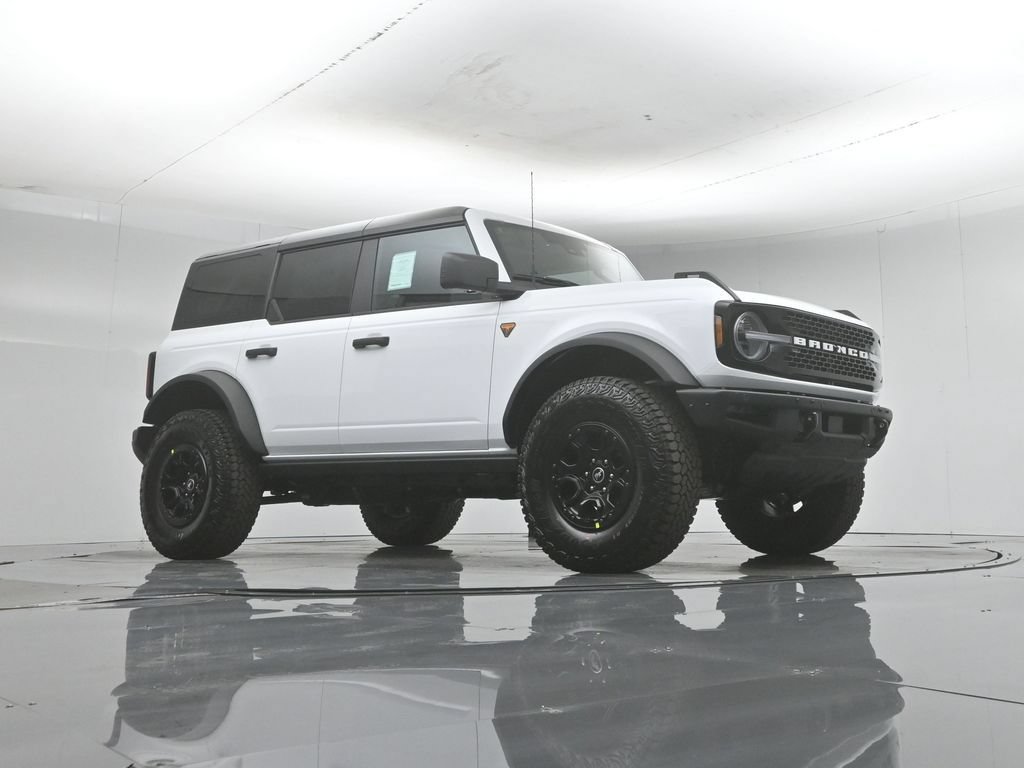 New 2026 Ford Bronco Badlands w/ Wildtrak Package AWD/4WD image 3