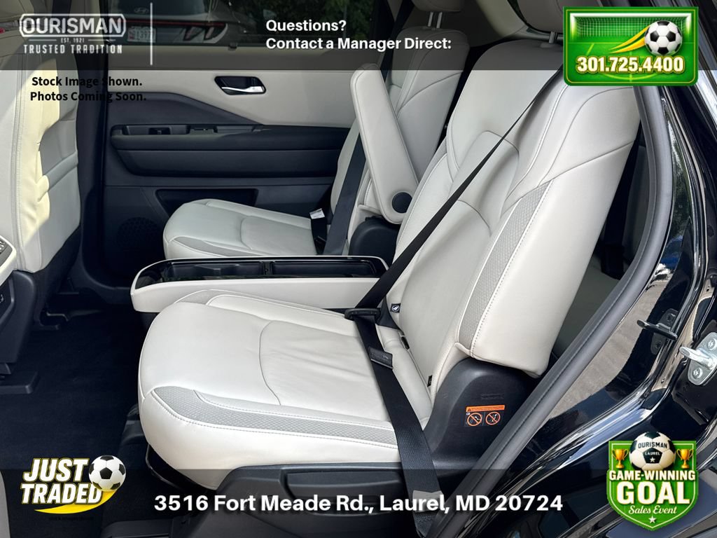Used 2024 Nissan Pathfinder SL w/ SL Premium Package AWD/4WD image 18