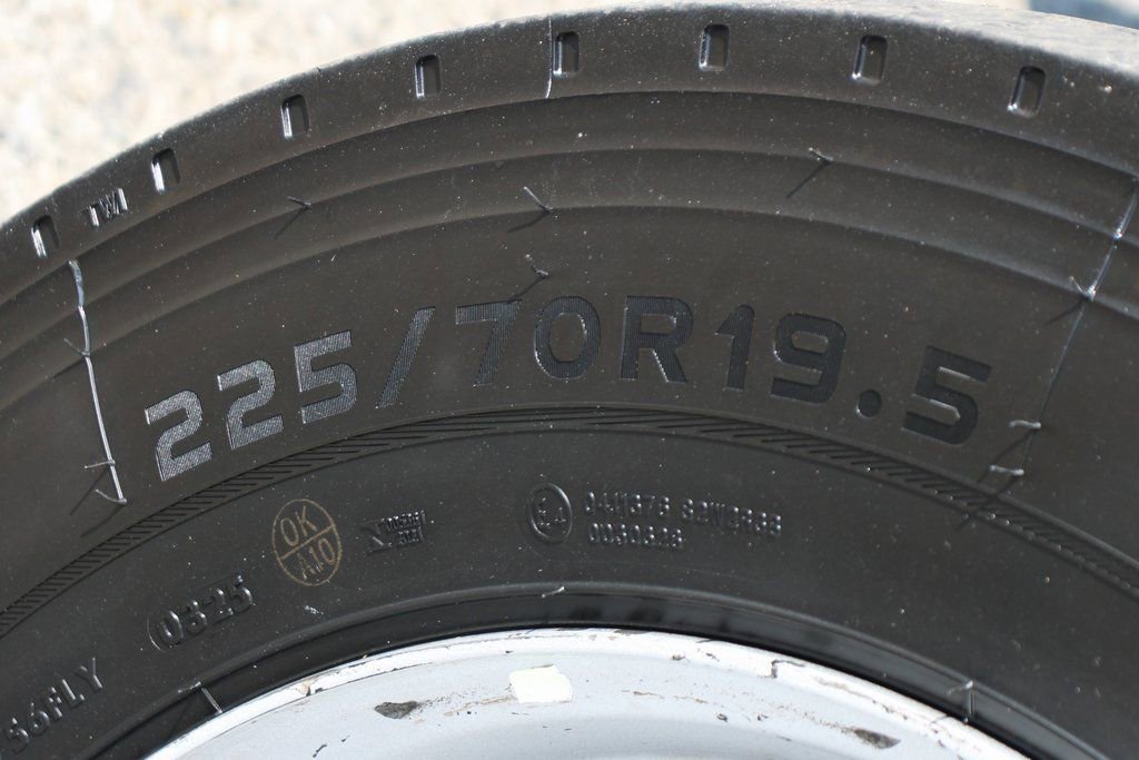 Used 2021 RAM 5500 Tradesman w/ Chrome Appearance Group image 41