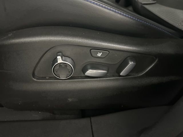 Used 2024 Cadillac XT4 Sport image 10