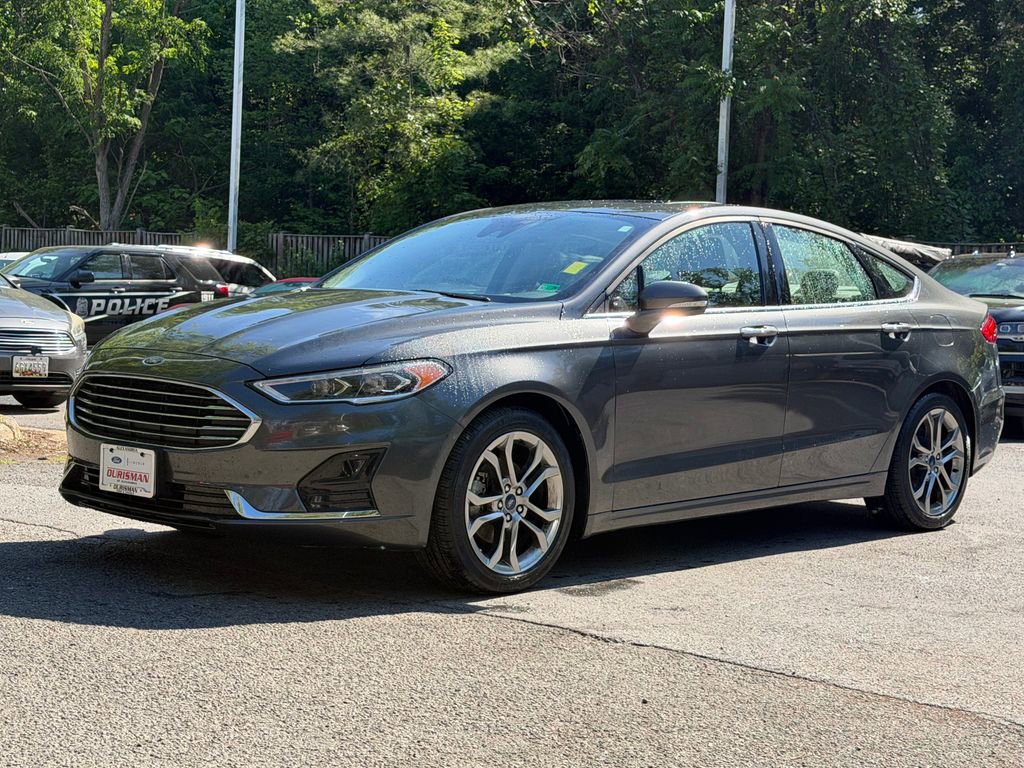 Used 2020 Ford Fusion SEL FWD image 3