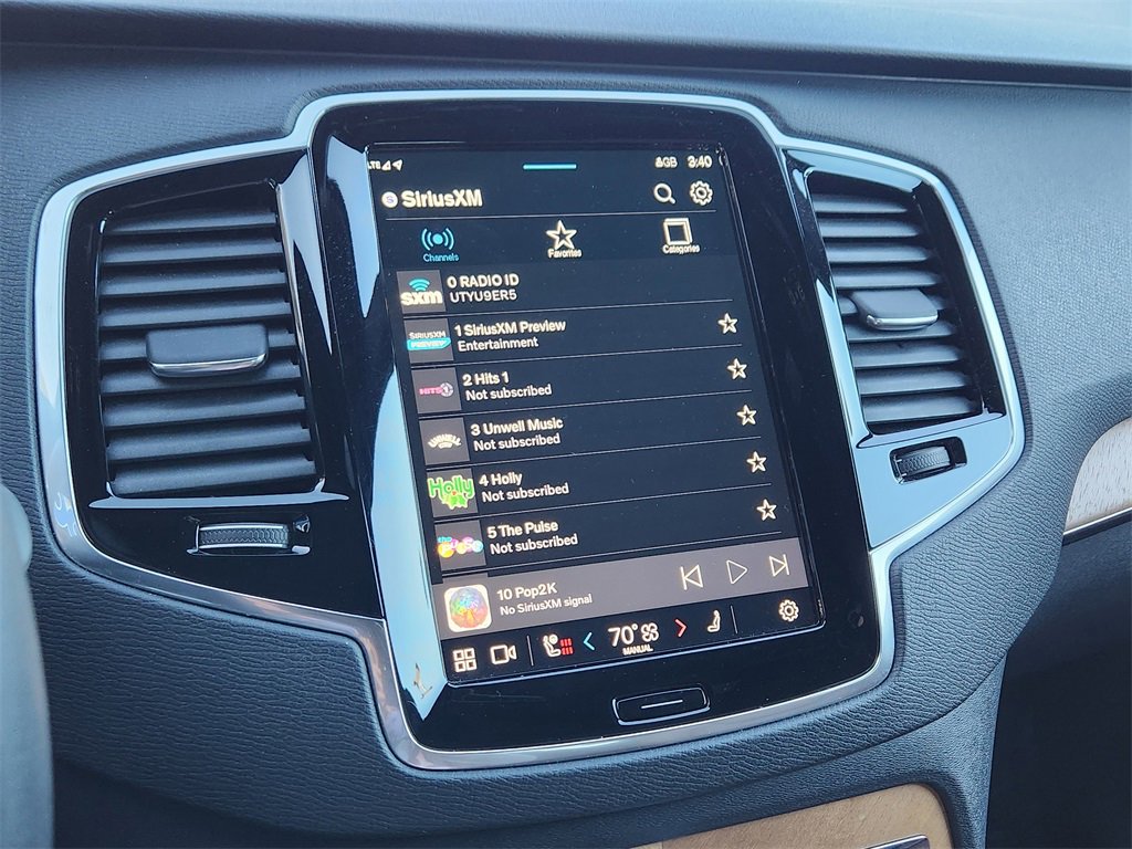 Used 2023 Volvo XC90 B5 Plus image 11