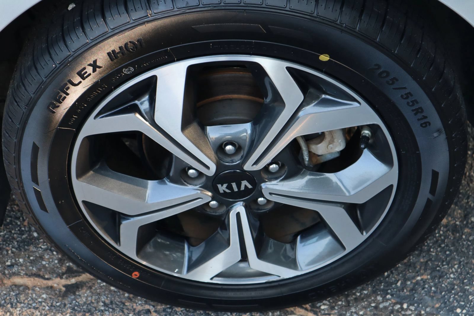 Used 2021 Kia Forte LXS FWD image 31