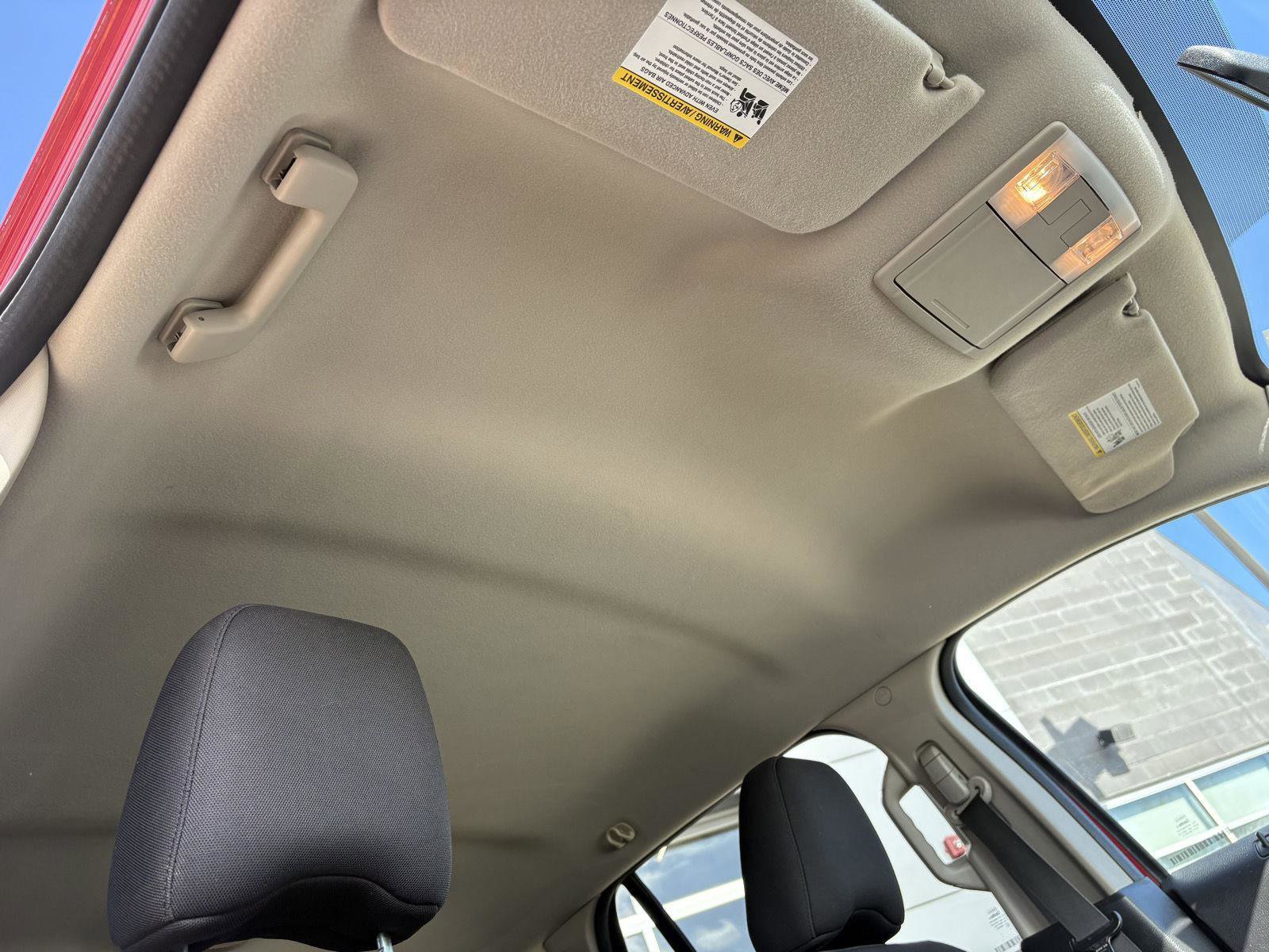 Used 2010 Ford Edge SE image 22