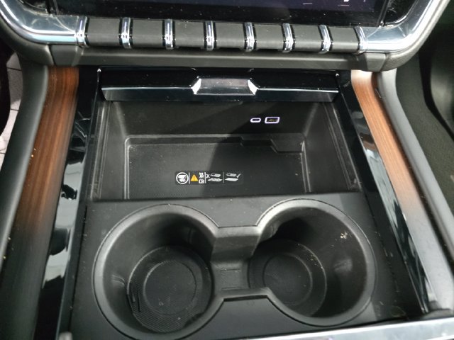 Certified 2025 GMC Yukon Denali AWD/4WD image 21