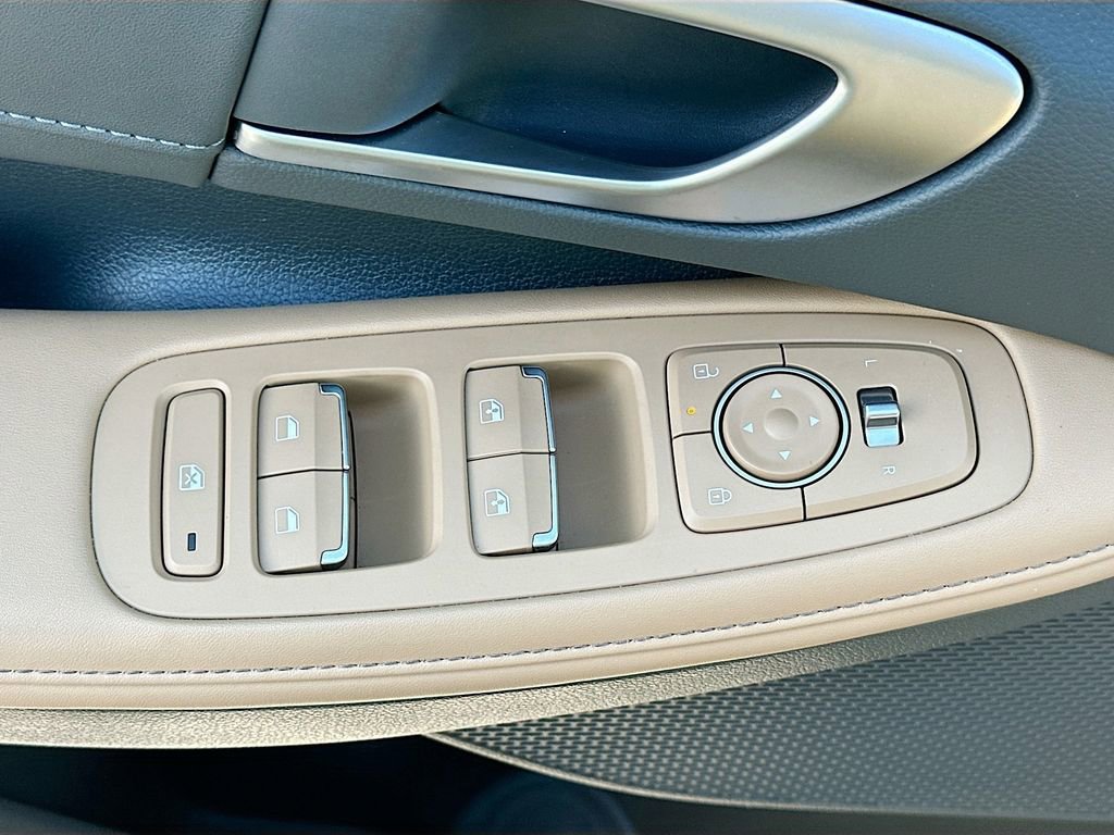 Used 2024 Hyundai Sonata Limited image 18