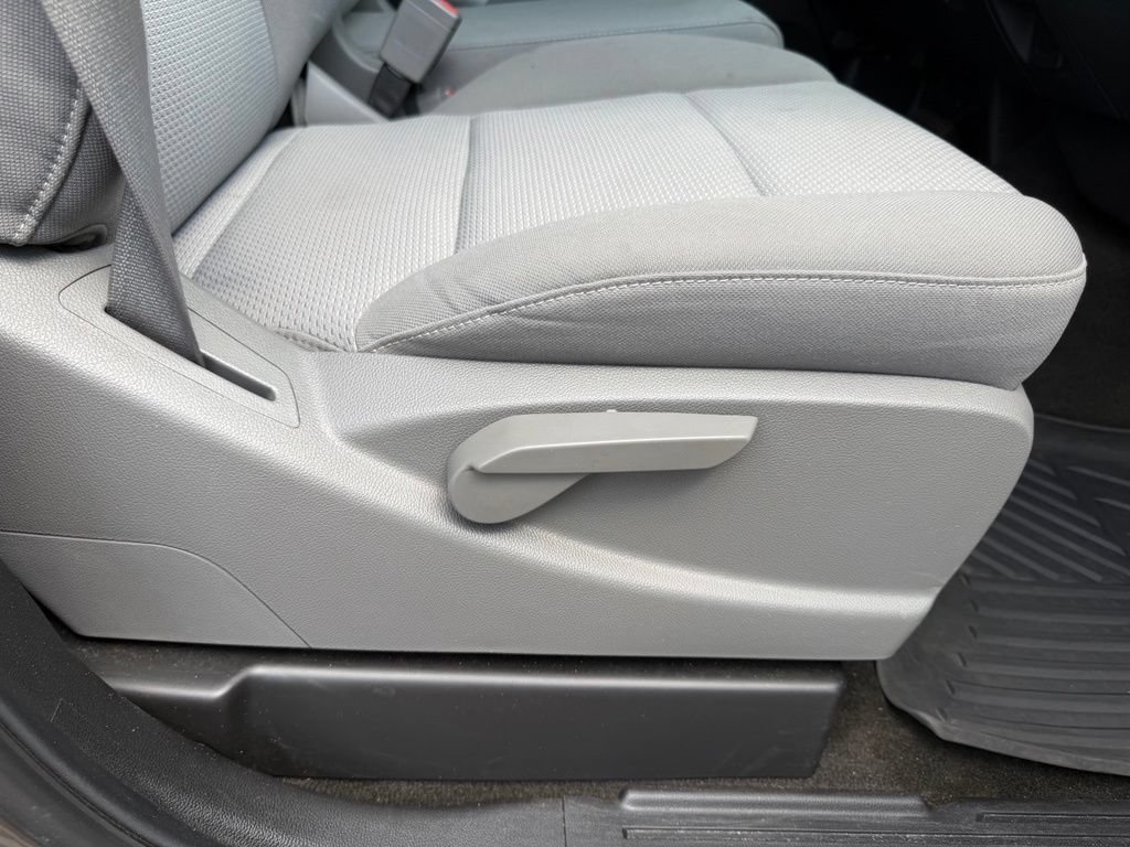 Used 2015 GMC Sierra 3500 2WD Double Cab w/ Sierra Convenience Package image 31