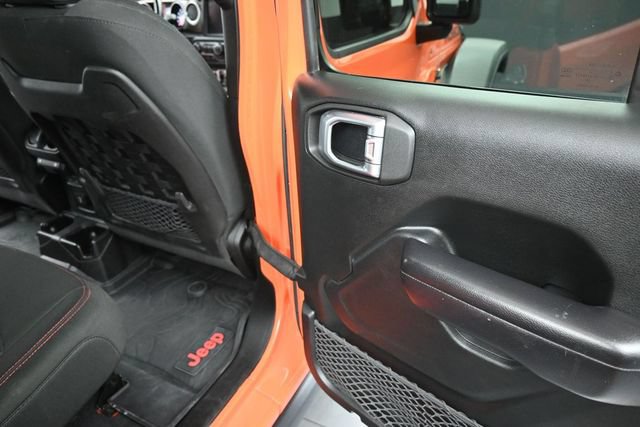 Used 2018 Jeep Wrangler Unlimited Rubicon AWD/4WD image 19