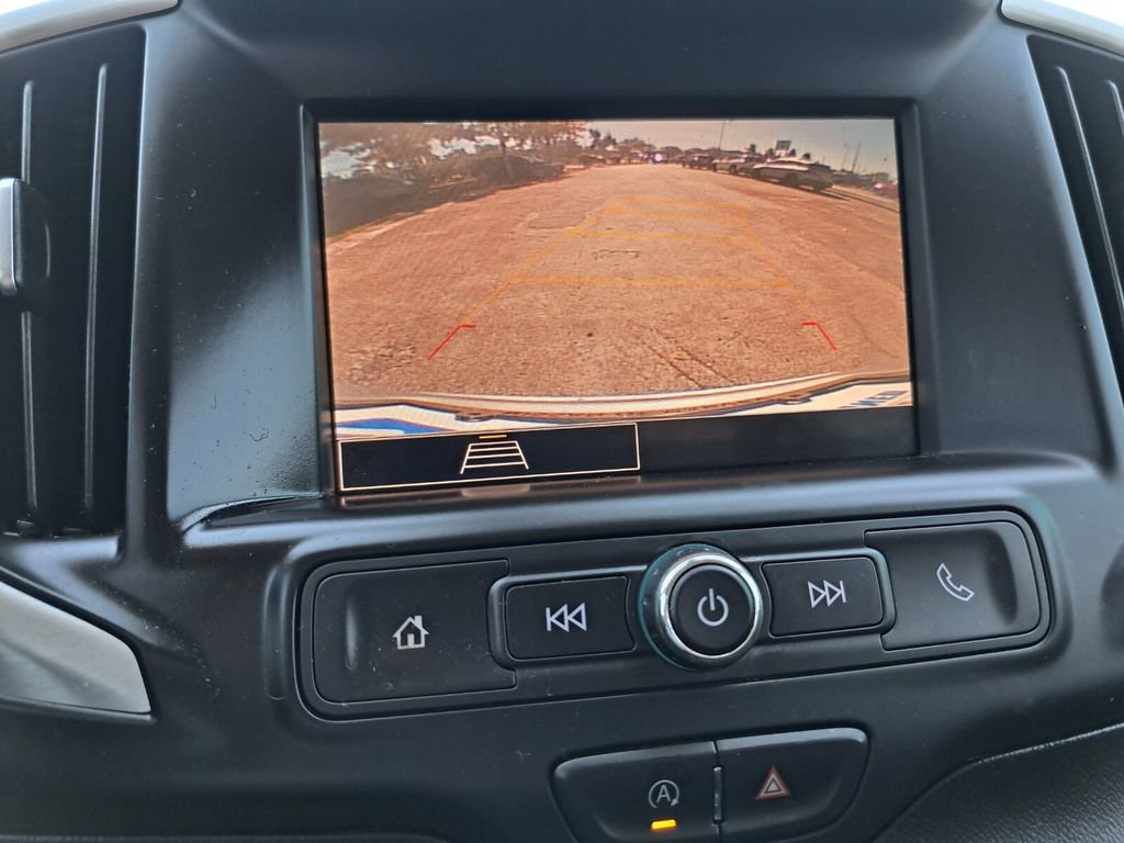 Used 2022 GMC Terrain SLE image 11