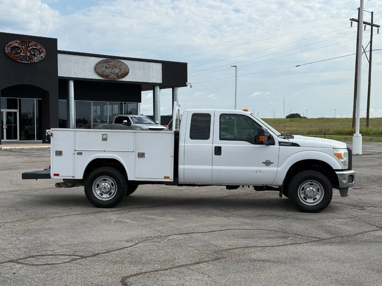 Used 2015 Ford F350 XL w/ Power Equipment Group image 4