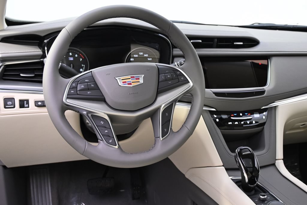 New 2026 Cadillac XT5 Premium Luxury w/ Driver Assist Package AWD/4WD image 12