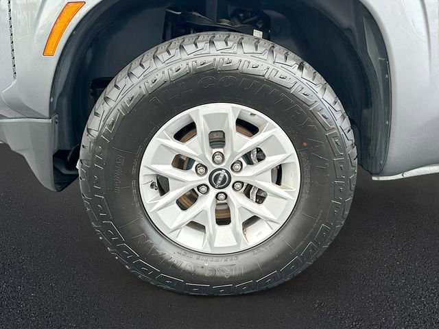 Used 2024 Nissan Frontier SV image 28