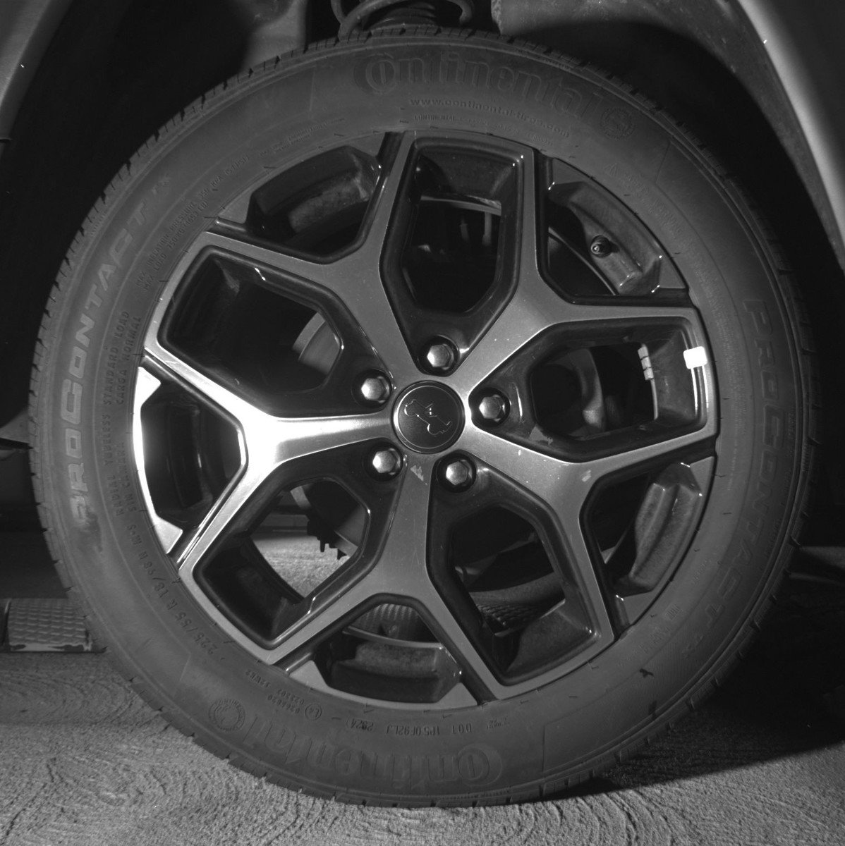 Used 2025 Jeep Compass Limited image 15