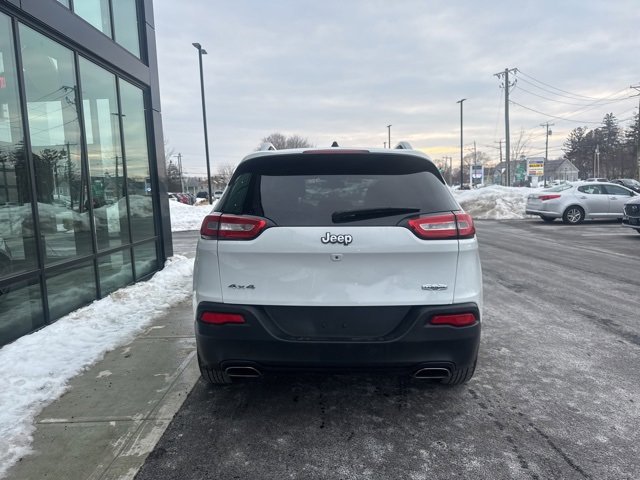 Used 2016 Jeep Cherokee Latitude w/ Cold Weather Group image 4