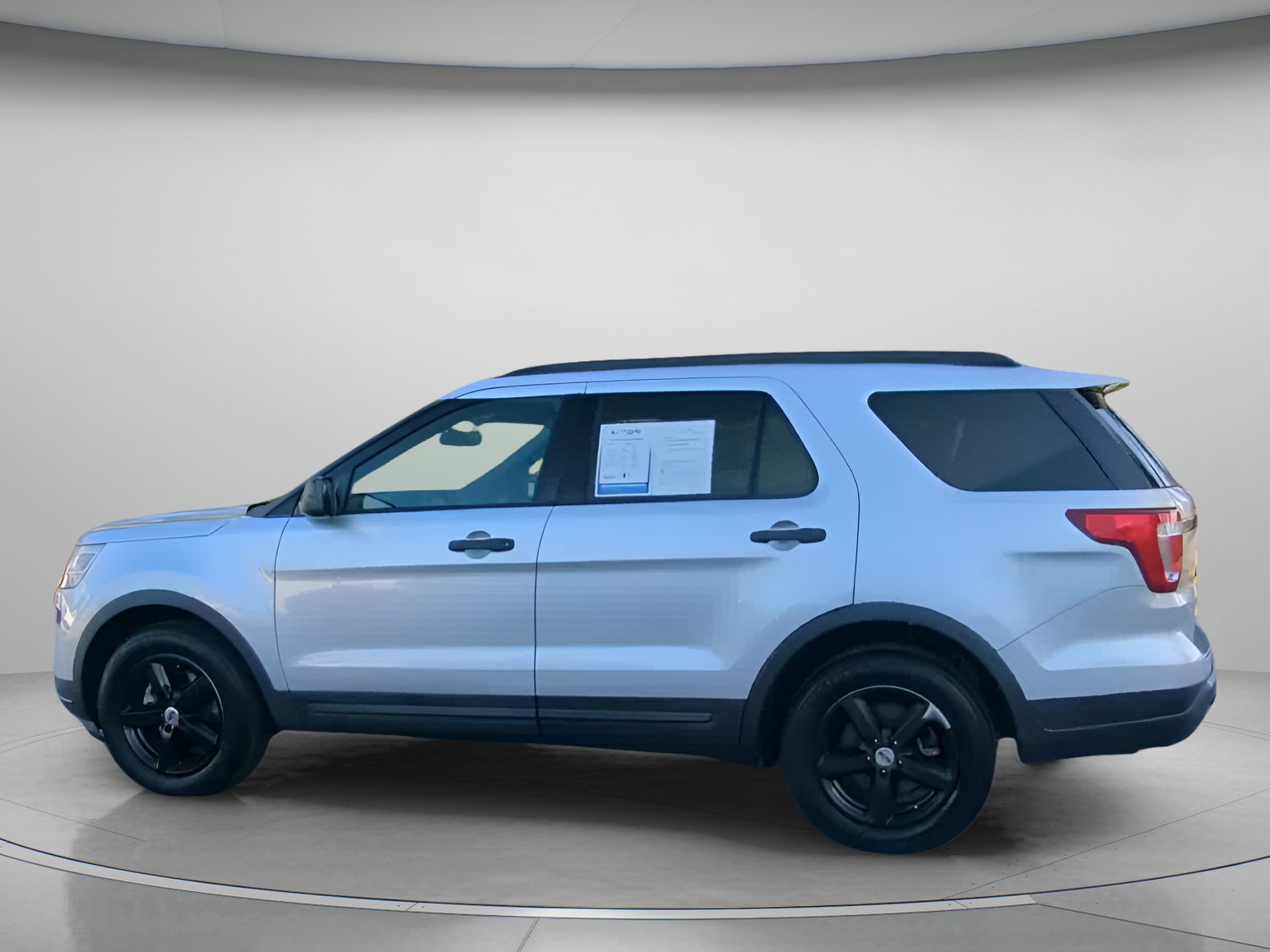 Used 2018 Ford Explorer FWD image 17