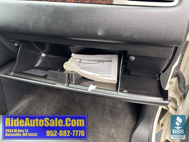 Used 2013 GMC Yukon XL Denali AWD/4WD image 35