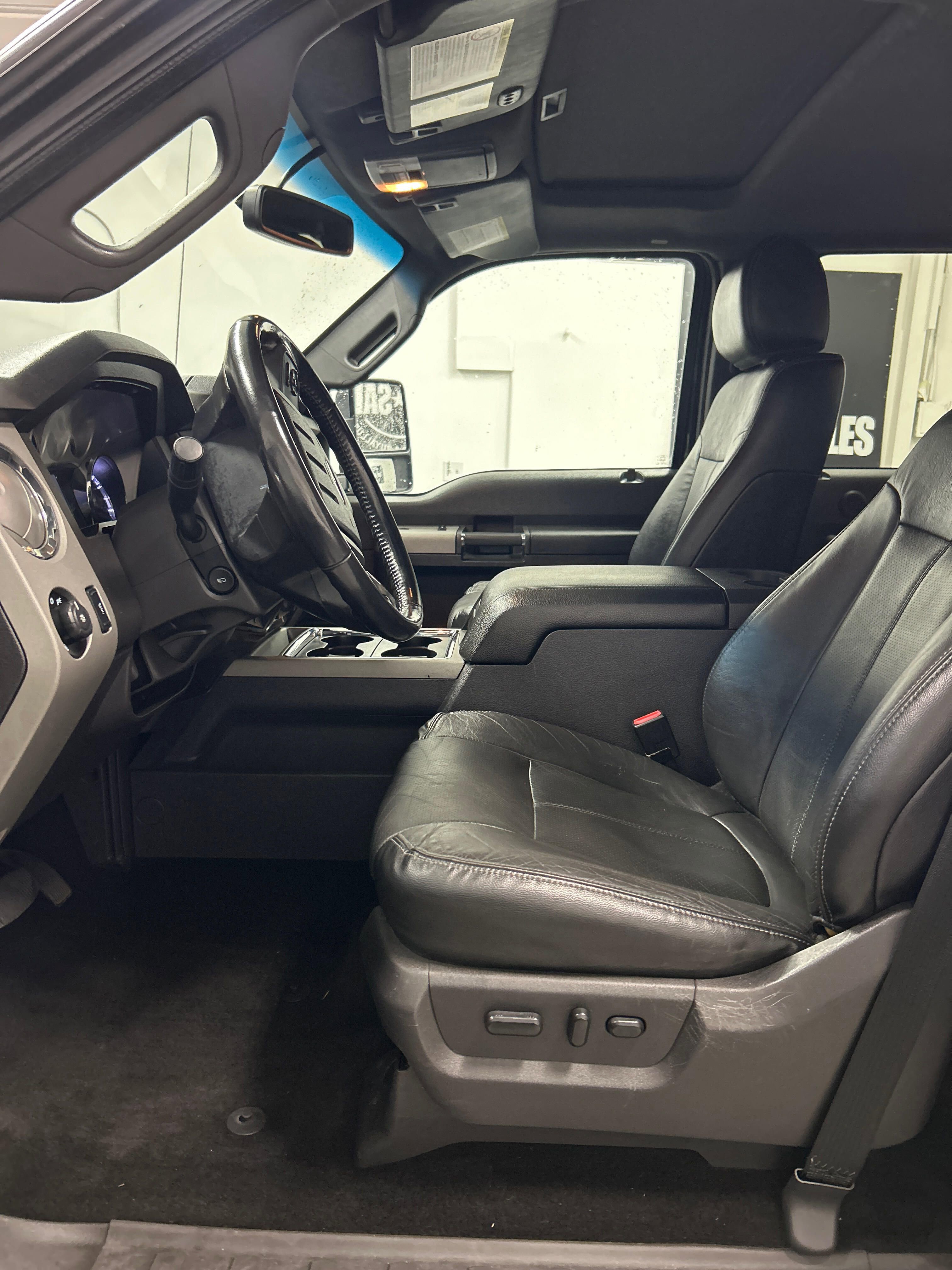 Used 2014 Ford F350 Lariat w/ Lariat Ultimate Package image 10