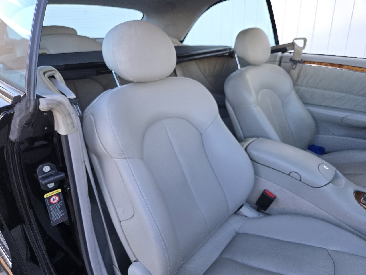 Used 2005 Mercedes-Benz CLK 500 Cabriolet image 46