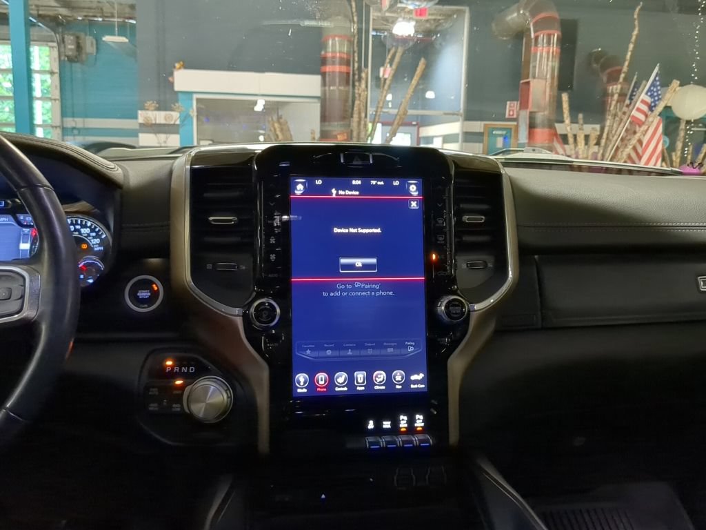 Used 2019 RAM 1500 Laramie AWD/4WD image 12