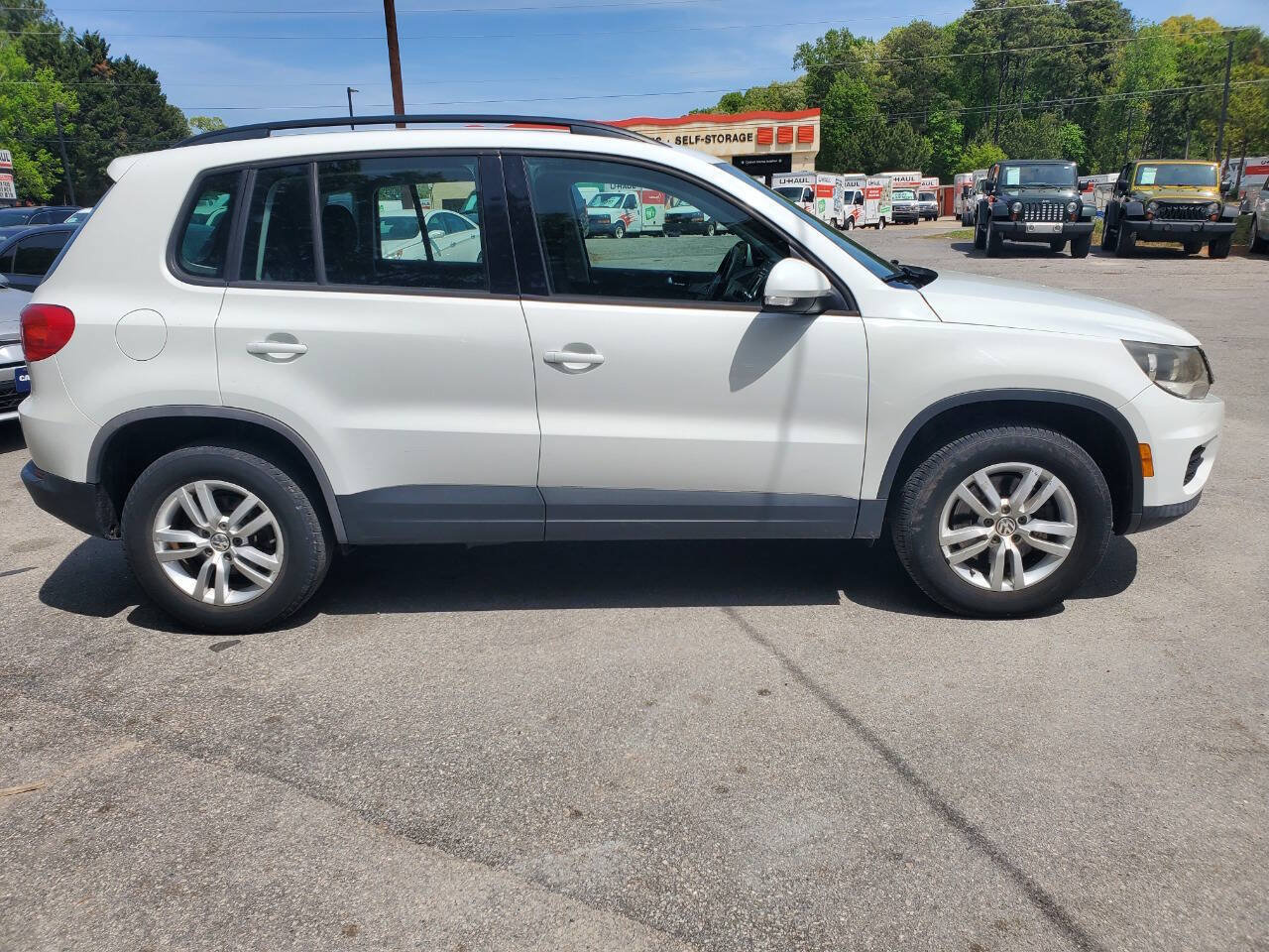Used 2015 Volkswagen Tiguan S FWD image 8