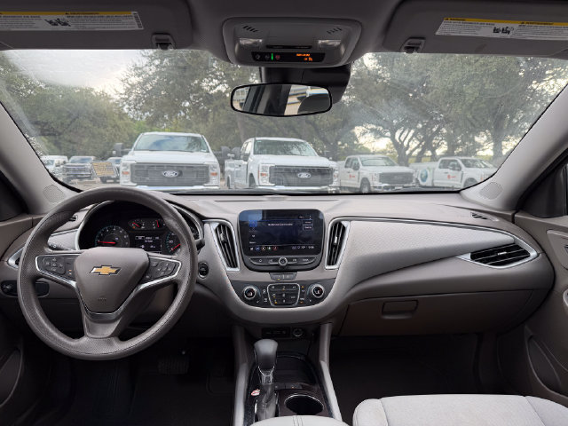 Used 2025 Chevrolet Malibu LT FWD image 16
