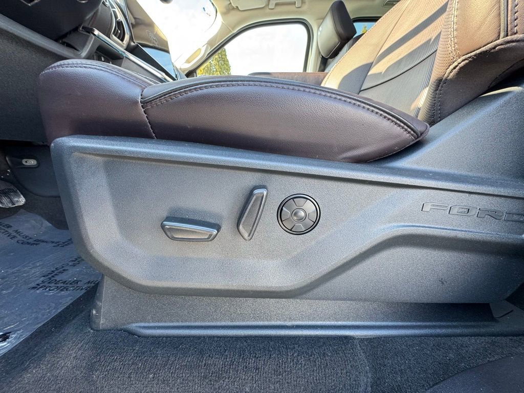 Used 2025 Ford Expedition Platinum w/ Platinum Ultimate Package image 23