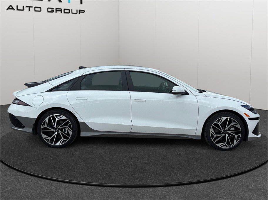 Used 2023 Hyundai Ioniq 6 SEL AWD image 10