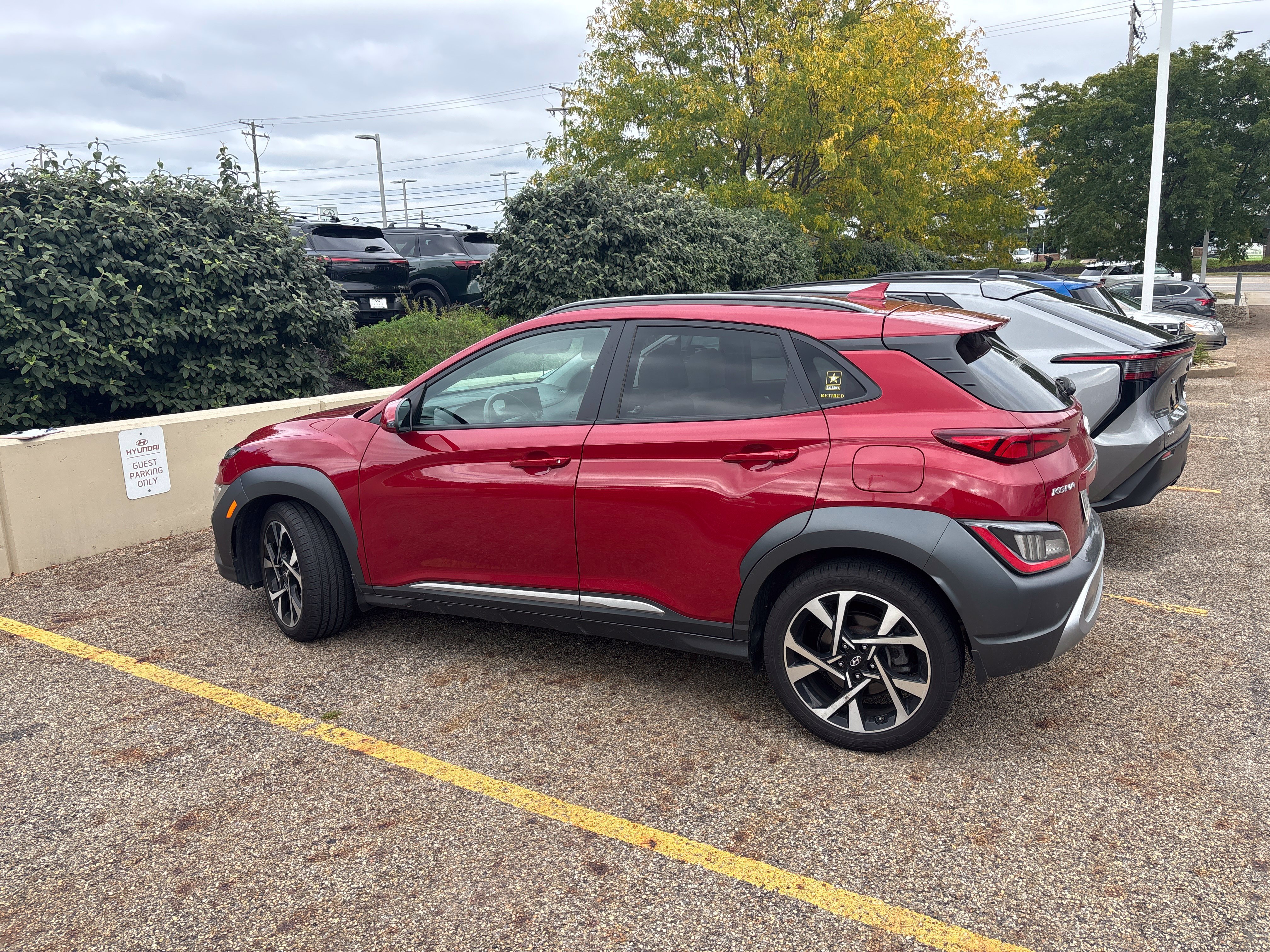 Used 2022 Hyundai Kona Limited w/ Cargo Package AWD/4WD image 4