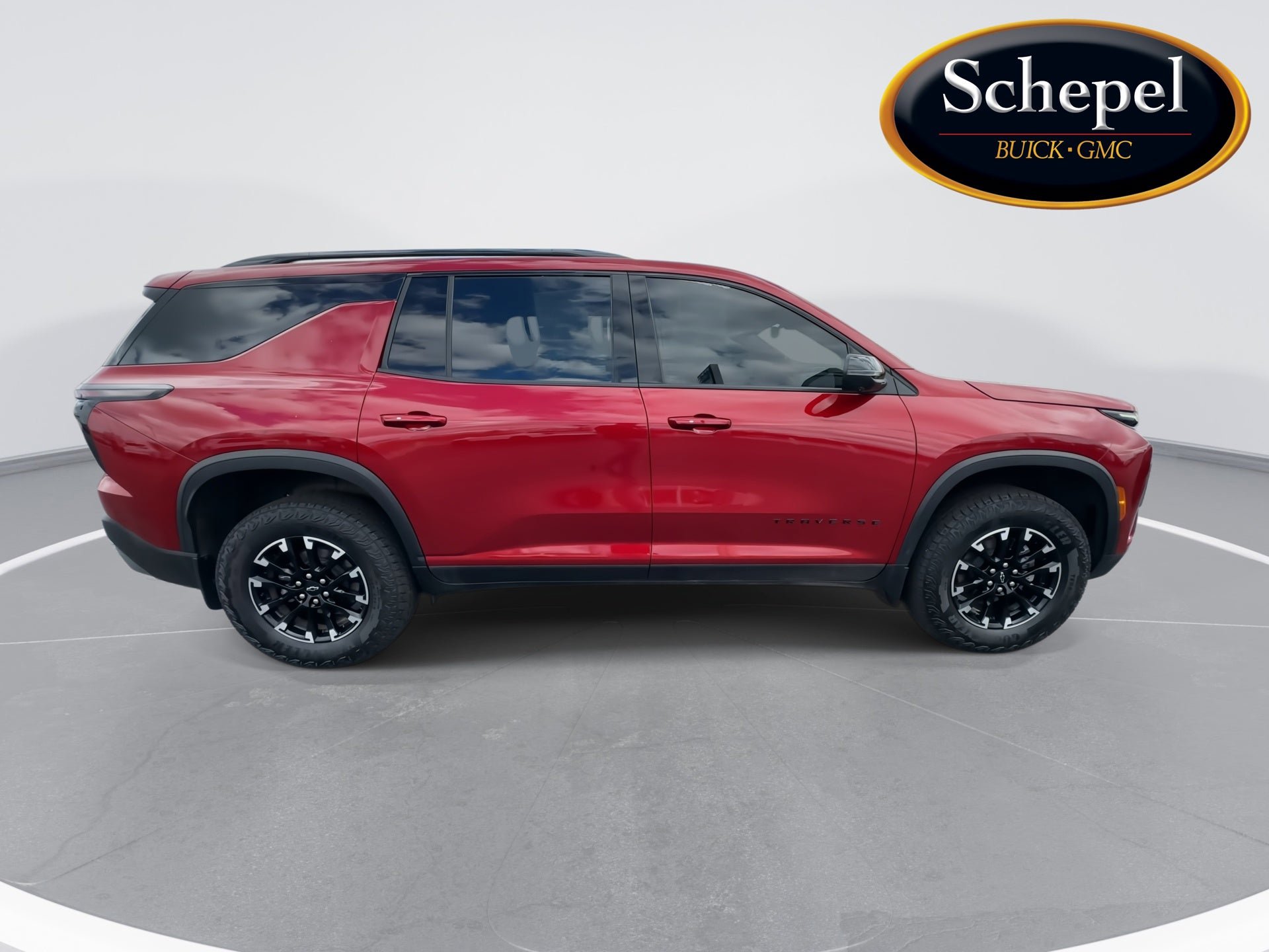 Certified 2024 Chevrolet Traverse Z71 w/ LPO, Floor Liner Package AWD/4WD image 9