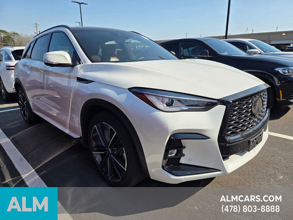 Used 2025 INFINITI QX50 Sport image 7