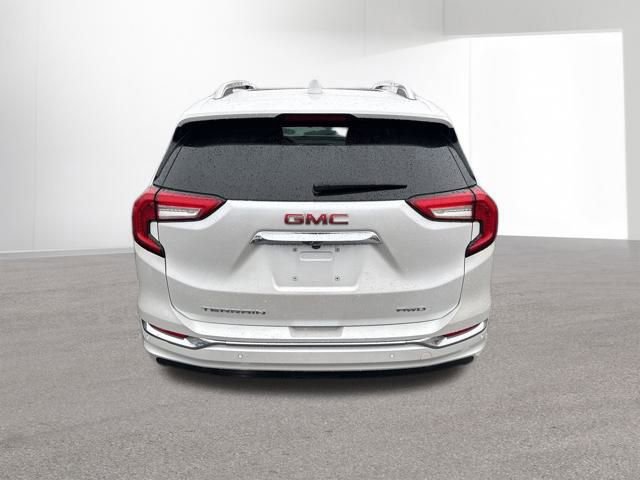Used 2022 GMC Terrain Denali image 16