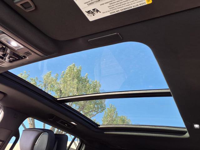 New 2026 GMC Yukon XL Denali Ultimate w/ LPO, Illumination Package image 5