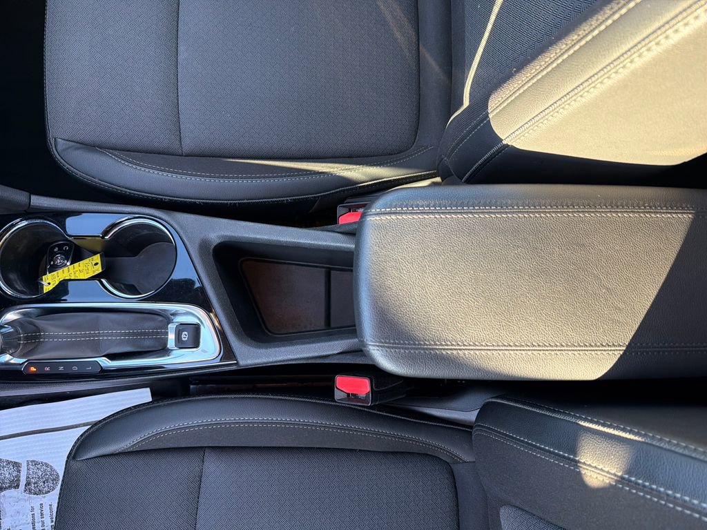 Used 2022 Buick Encore GX Preferred w/ Cold Weather Comfort Package image 25