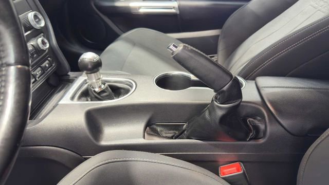 Used 2019 Ford Mustang GT w/ Black Accent Package RWD image 26