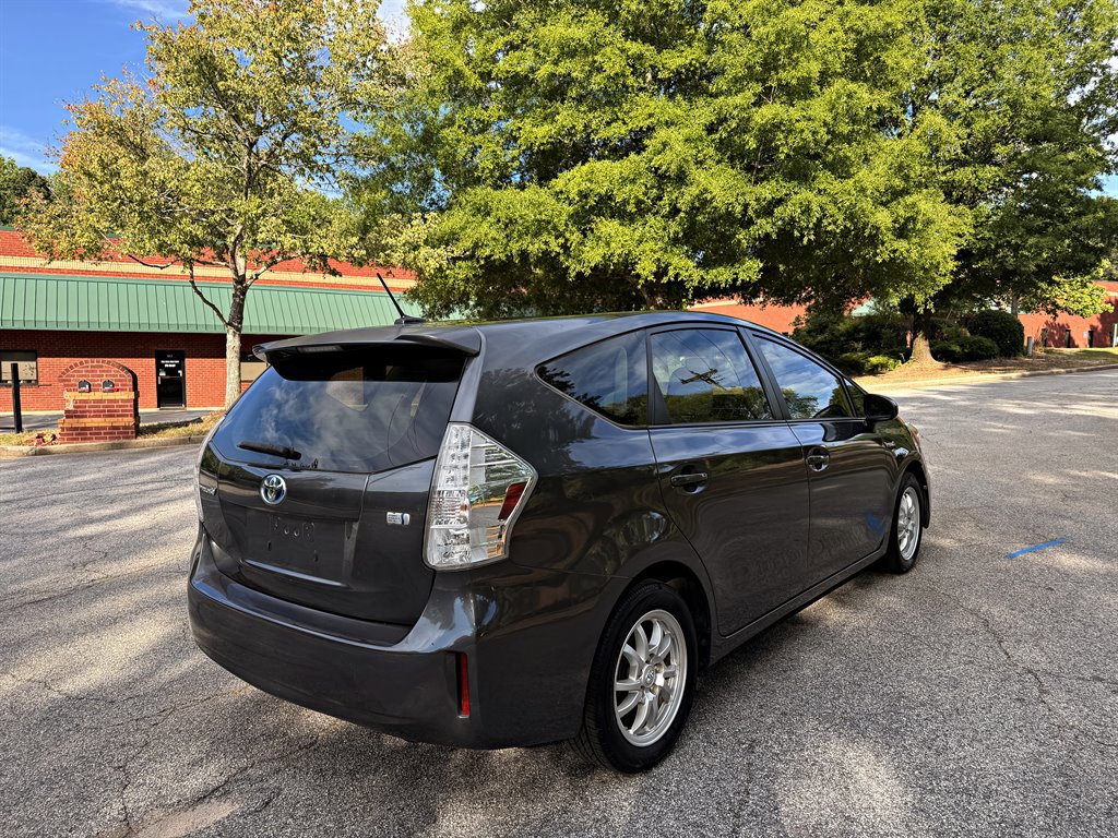 Used 2014 Toyota Prius V Three FWD image 5