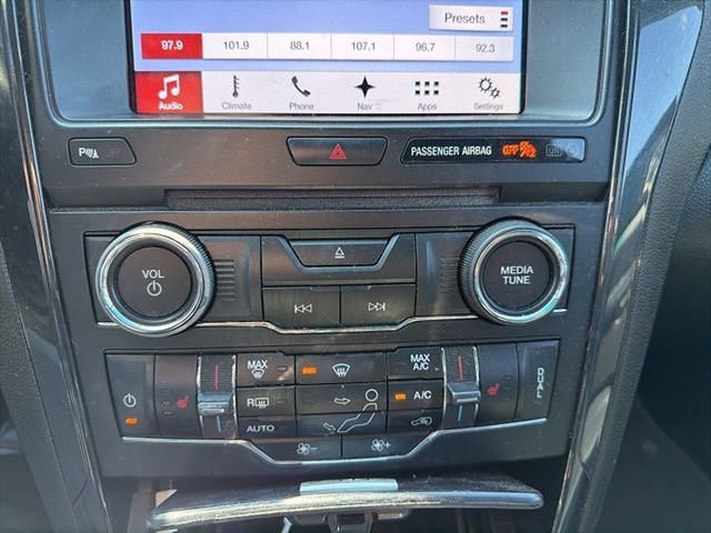 Used 2017 Ford Explorer XLT w/ Equipment Group 202A image 16