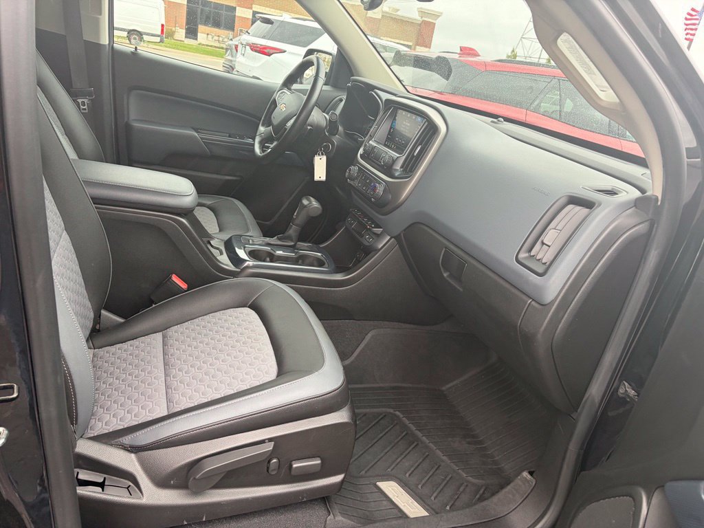 Used 2019 Chevrolet Colorado Z71 AWD/4WD image 25