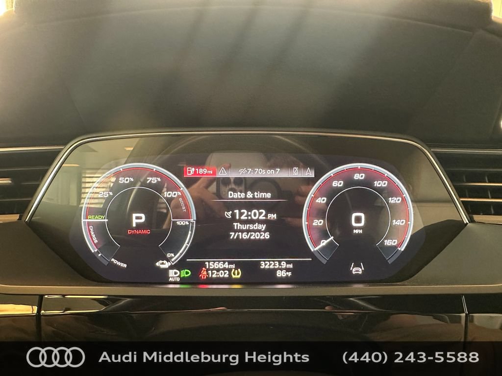 Used 2024 Audi Q8 e-tron Prestige w/ Prestige Package AWD/4WD image 34