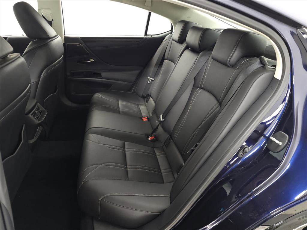 Used 2025 Lexus ES 350 w/ Luxury Package image 36