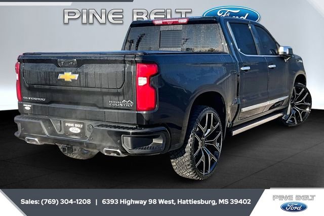 Used 2023 Chevrolet Silverado 1500 High Country w/ High Country Premium Package image 11