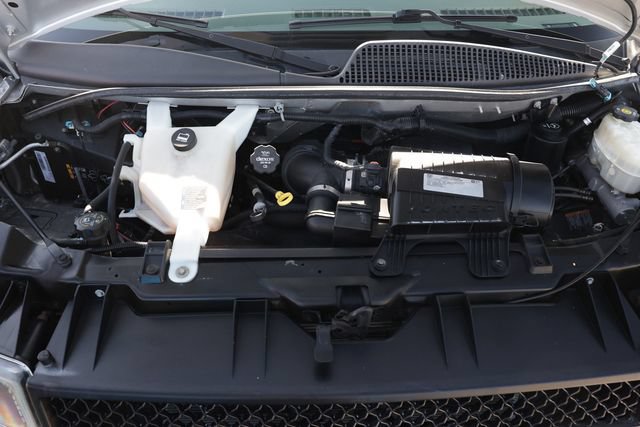Used 2017 Chevrolet Express 3500 LT w/ LT Preferred Equipment Group RWD image 21