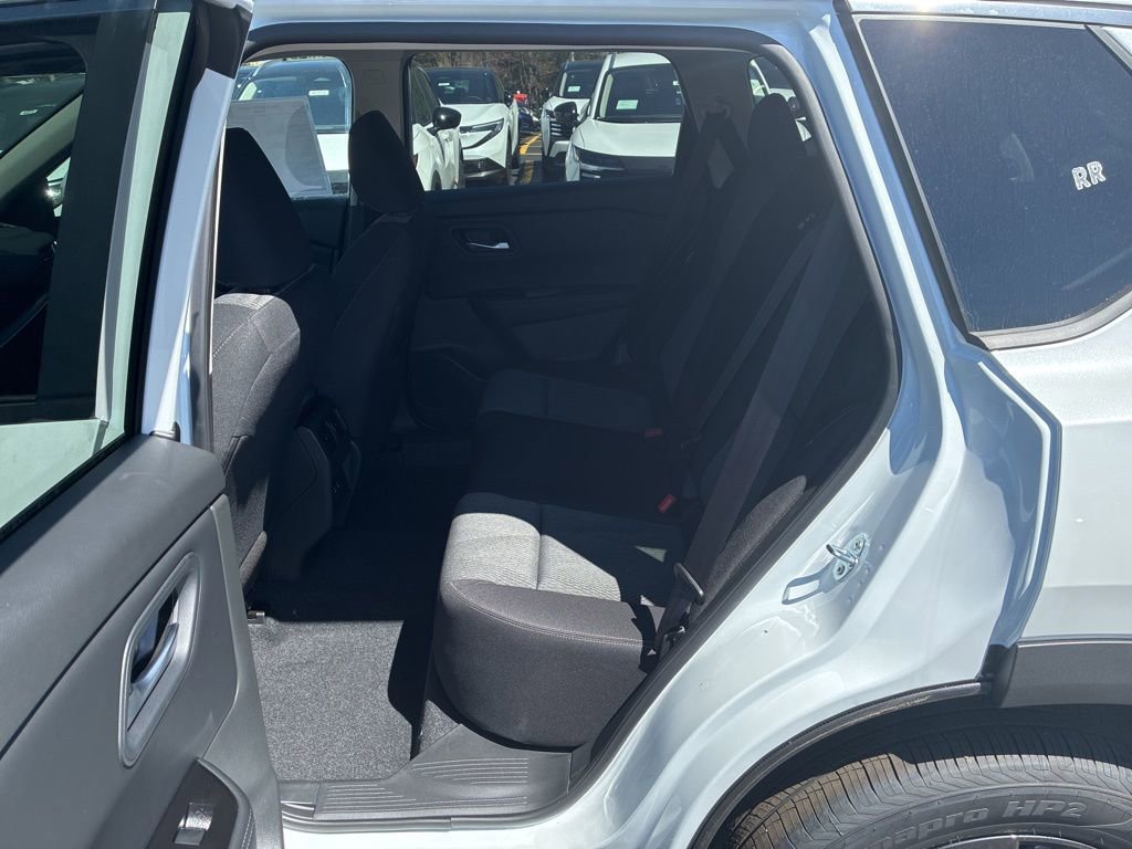 New 2026 Nissan Rogue SV w/ Cold Weather Package AWD/4WD image 24