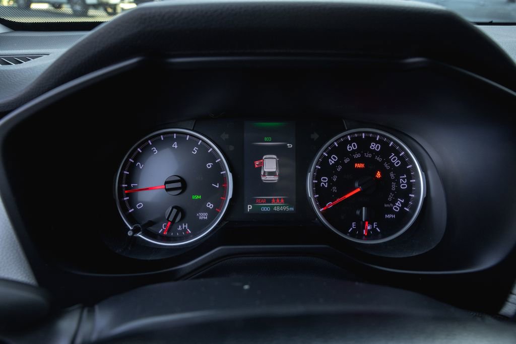 Used 2021 Toyota RAV4 XLE w/ Carpet Mat Package (TMS) image 14