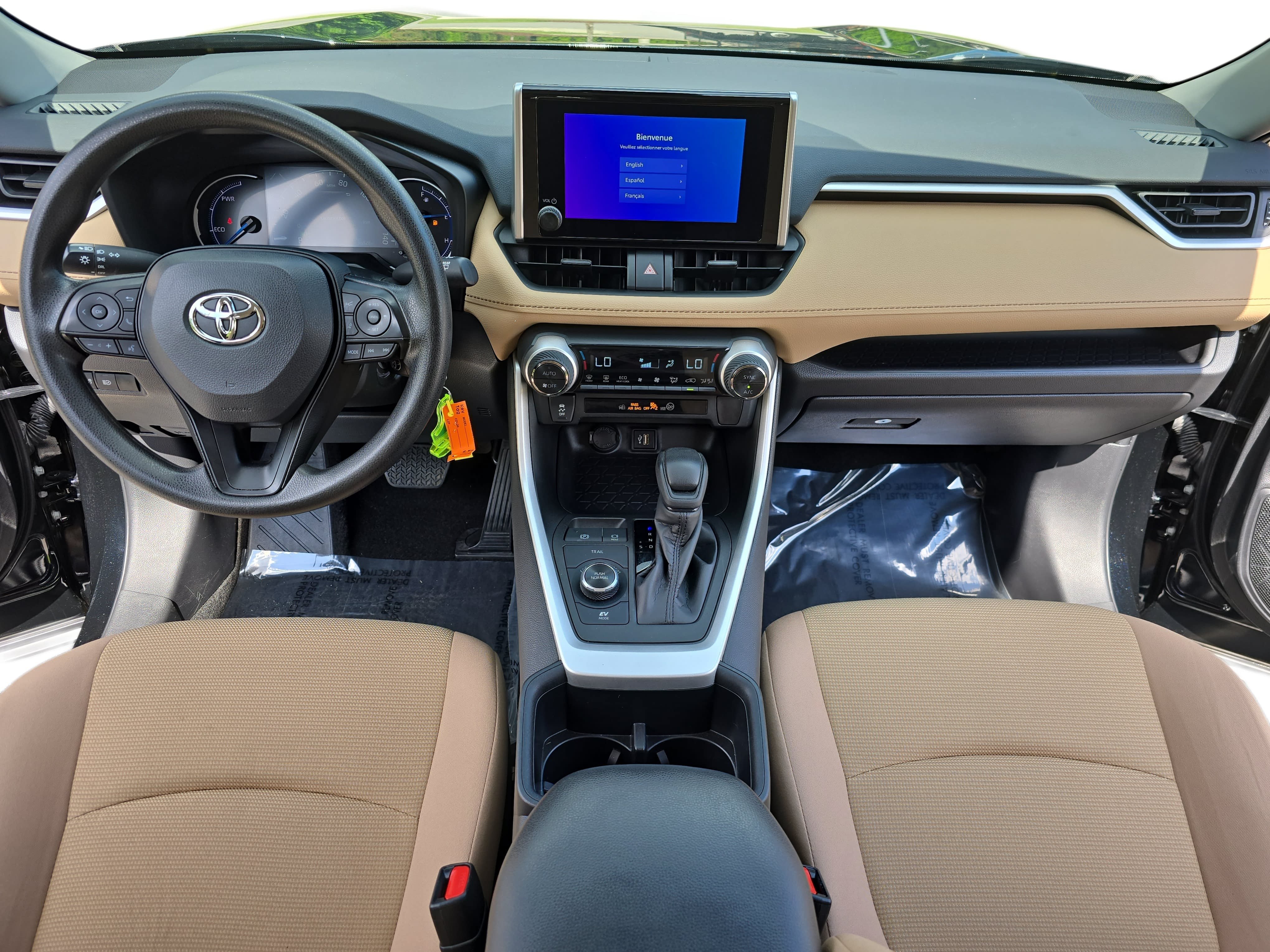 Certified 2024 Toyota RAV4 LE AWD/4WD image 9