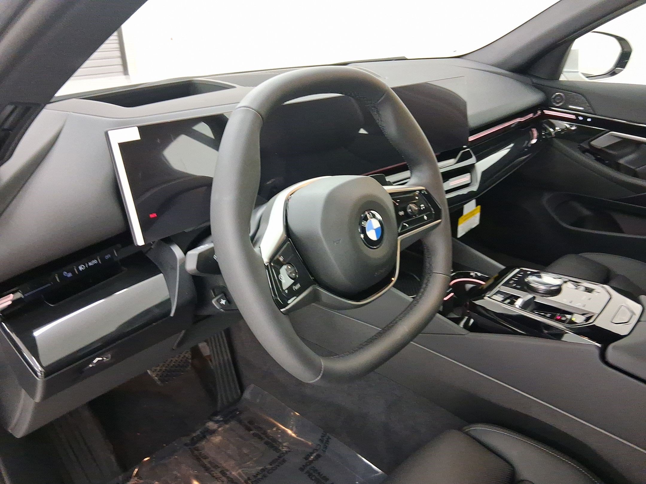 New 2026 BMW 530i RWD image 30