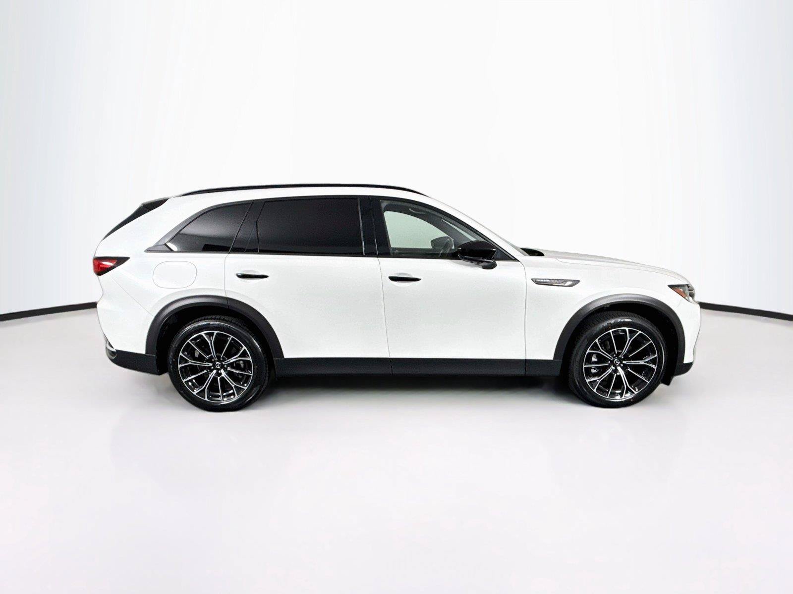 Used 2025 MAZDA CX-70 Plug-In Hybrid w/ Premium Plus AWD/4WD image 11
