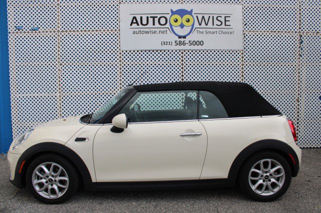 Used 2018 MINI Cooper Convertible FWD image 8