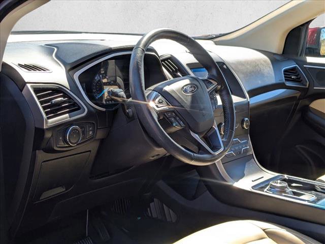 Used 2019 Ford Edge SEL w/ Equipment Group 201A image 2