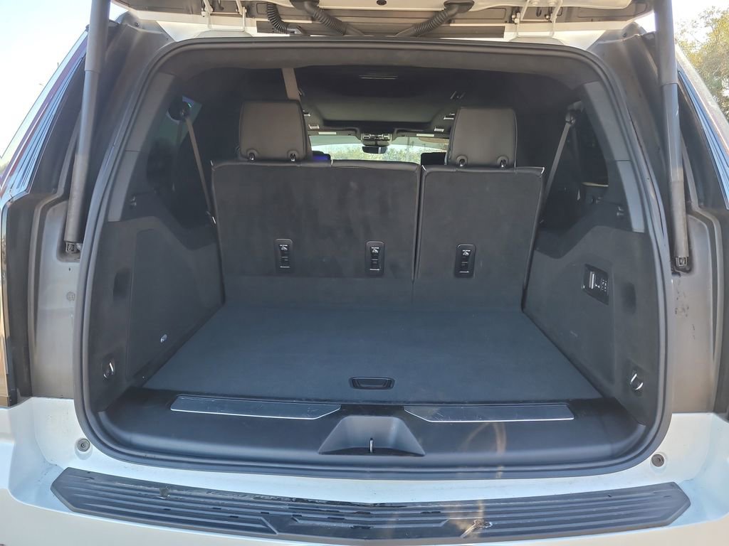 Used 2025 Cadillac Escalade ESV Sport Platinum image 6