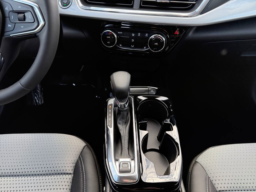 New 2026 Chevrolet Trax LT w/ Sunroof Package image 11